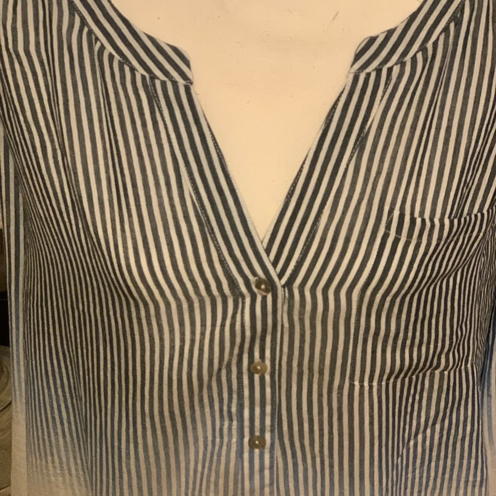 Tunic style blouse/top size 2x - Picture 2 of 8